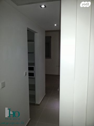 דירה, שדרות עמק יזרעאל, שקמים ואגמים, אשקלון