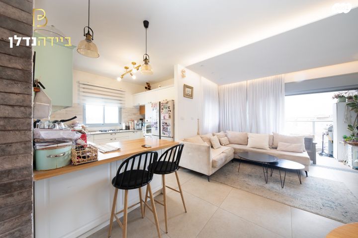 דירה, שעריים, רחובות