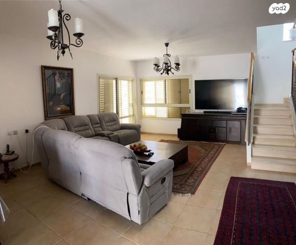 דירת גן, ארלוזורוב 18, שכונה ג', באר שבע