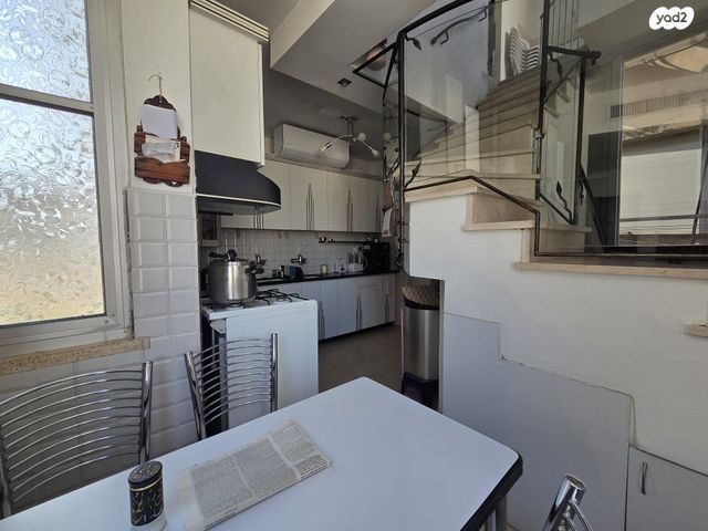 גג/ פנטהאוז, רשב"ם 8, קרית נדבורנא, בני ברק