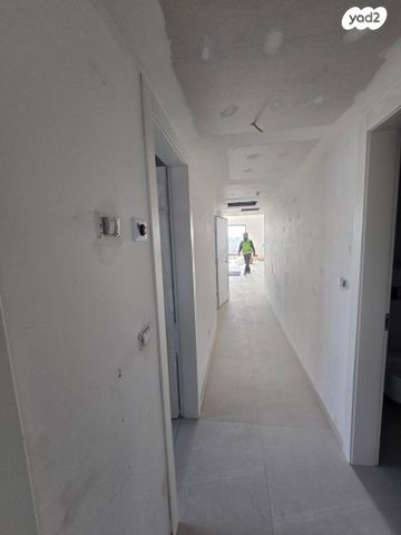 דירה, יצחק ארנסט נבנצל, מורדות ארנונה, ירושלים