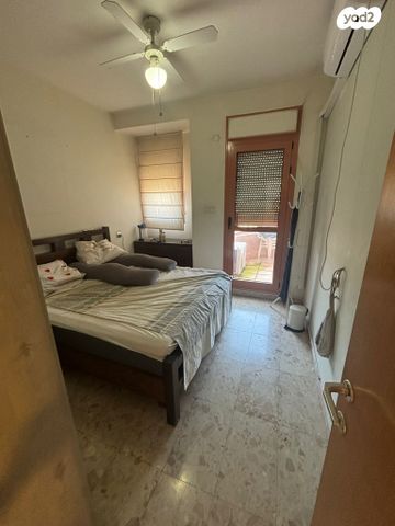 דירה, רש"י, נחלת גנים, רמת גן