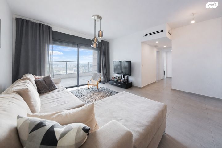 שדרות בן צבי 126