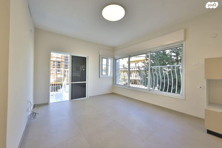 דירה, השקד, קרית חיים מזרחית, חיפה