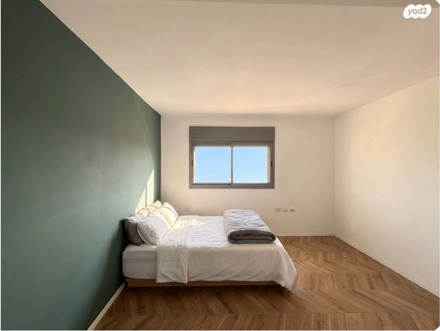 גג/ פנטהאוז, ישעיהו הנביא 22, הנביאים, מודיעין מכבים רעות