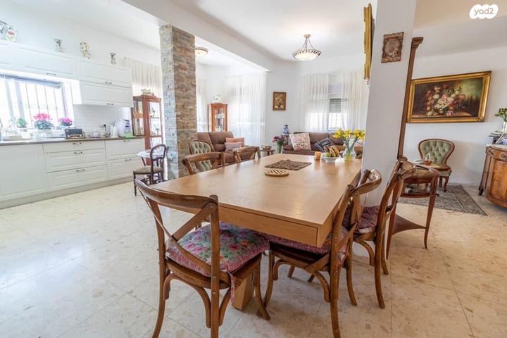 דירת גן, כרמליה, חיפה