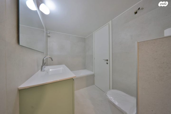 דירה, השקד, קרית חיים מזרחית, חיפה