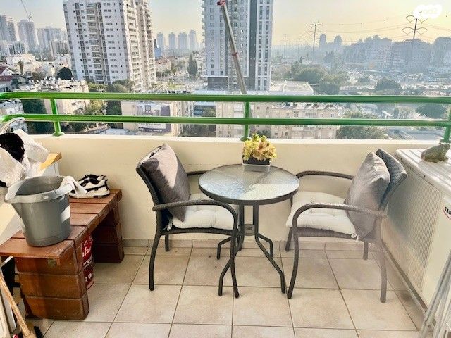 השכונה הוותיקה