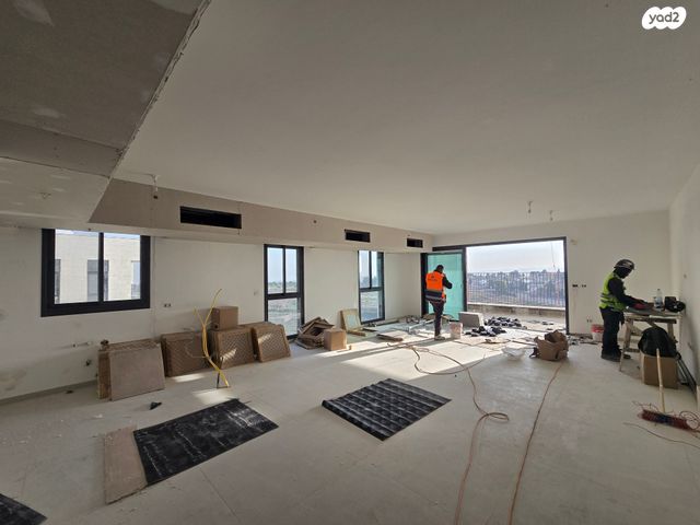 דירה, יצחק ארנסט נבנצל, מורדות ארנונה, ירושלים