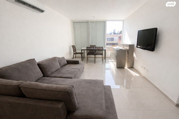 כוכבי יצחק 3