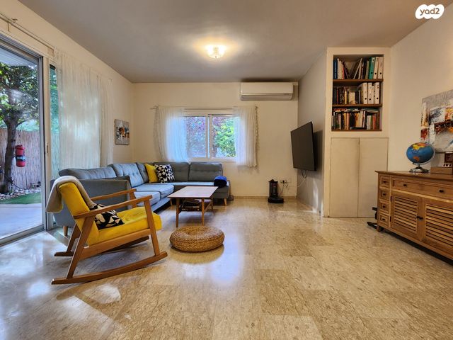 דירת גן, כיבוש העבודה 6, הרצליה הירוקה, נווה עובד, הרצליה