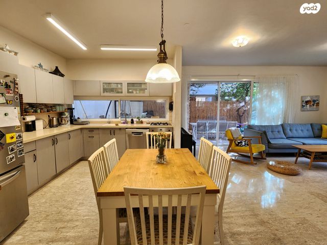 דירת גן, כיבוש העבודה 6, הרצליה הירוקה, נווה עובד, הרצליה