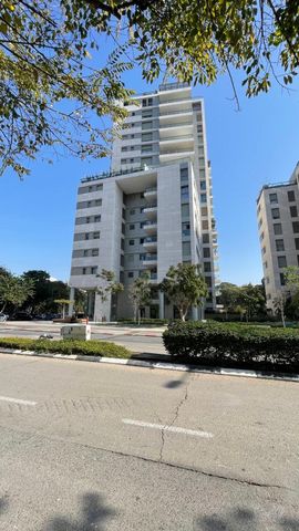 דירה למכירה בתל אביב יפו (תיווך) — 2