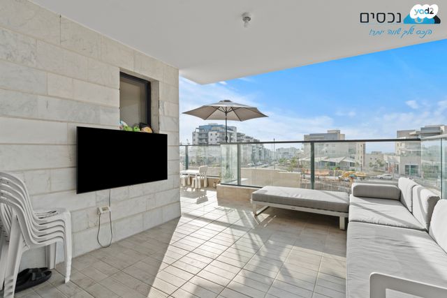 דירה, שמעון פרס, מורשת, מודיעין מכבים רעות