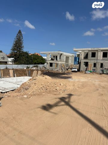 דו משפחתי, מרכז המושבה, גן יבנה