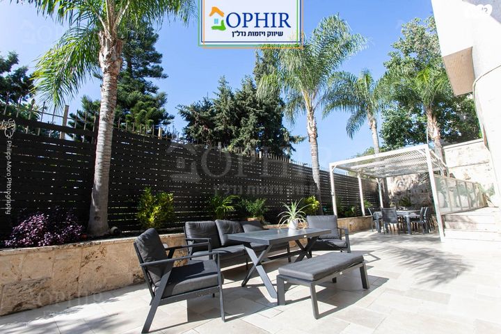 דו משפחתי, פרץ ברנשטיין 17, רמת אשכול, חיפה