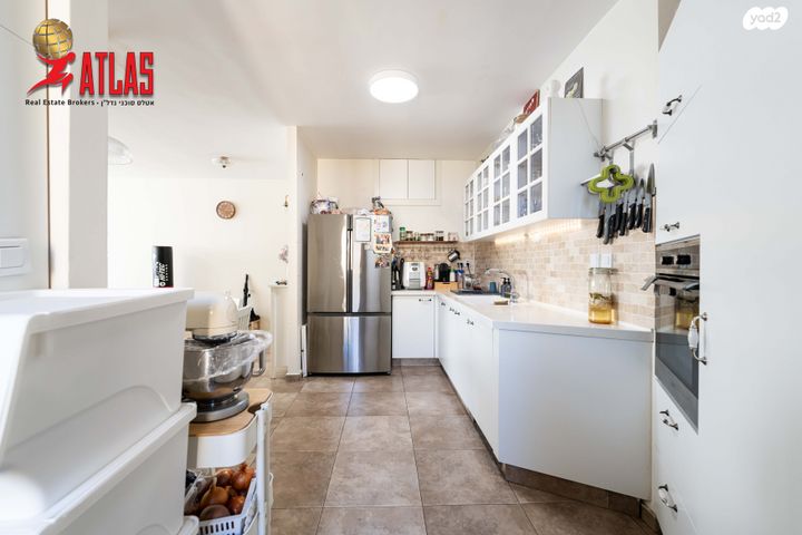 דירה, דרך זאב ז'בוטינסקי 11, לב המושבה / מרכז העיר, פתח תקווה