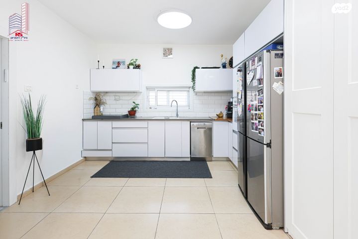 דירה, דב גרונר 6, רמת אפרים, נתניה