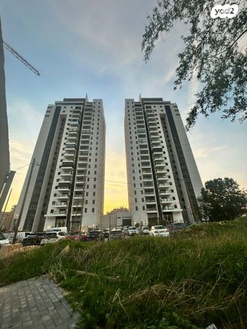 דירה, גאולה כהן, נאות פרס, רמלה