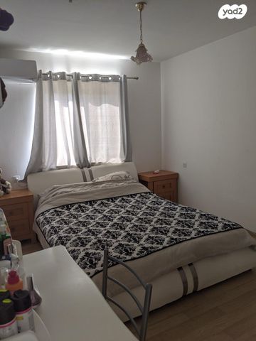 דו משפחתי, דיקלה, מישור הגפן, אופקים