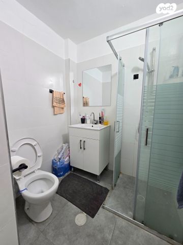 דירה, יצחק רגר, שכונה ד', באר שבע