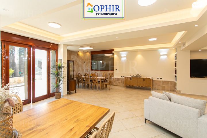 דו משפחתי, פרץ ברנשטיין 17, רמת אשכול, חיפה