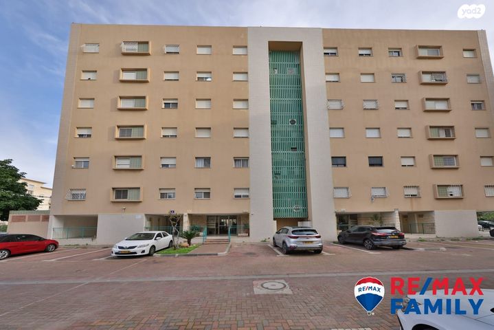 דירה, יצחק בן צבי 8, קרית חיים מזרחית, חיפה