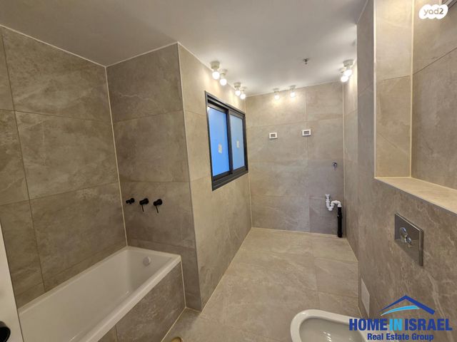 דירה, הרב הרצוג, צפון מערב מרכז העיר, נתניה