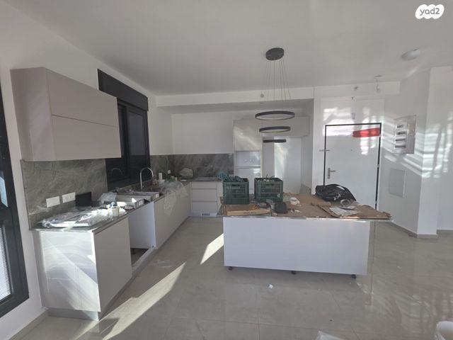 דירה, יוחנן הסנדלר, דרום חדש, פארק הים, בת ים