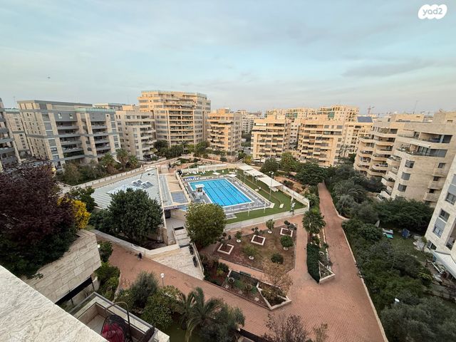 הגוש הגדול, רמת אביב החדשה, נופי ים