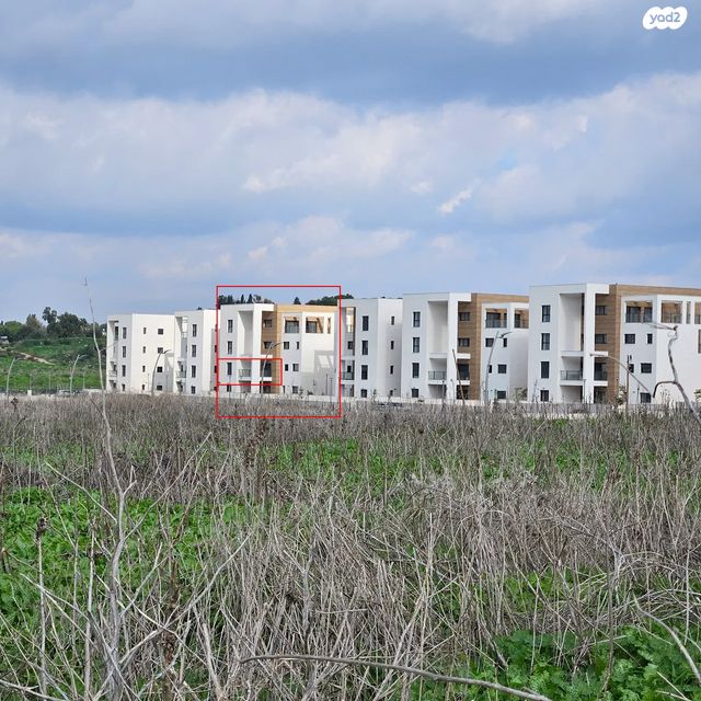 דירה, אלה, בת חפר, בת חפר