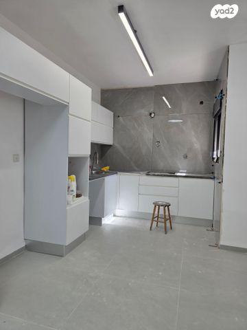 בית פרטי/ קוטג', מרכז העיר, סביניה, הוותיקה, קרית ביאליק