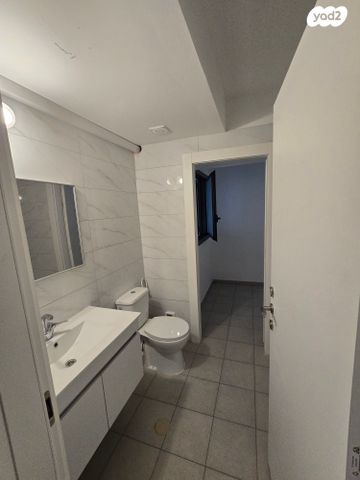 דירת גן, יצחק ארנסט נבנצל, מורדות ארנונה, ירושלים