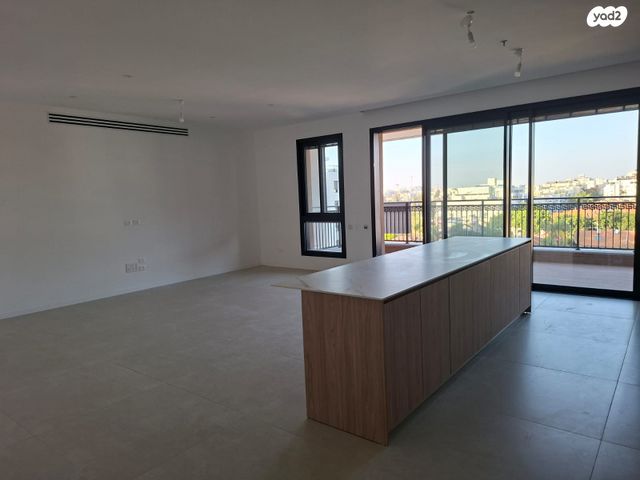 דירה, בנימין וולפוביץ', מרכז דרום, רעננה