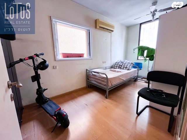 דירה, מלכי ישראל, הרצליה הירוקה, נווה עובד, הרצליה