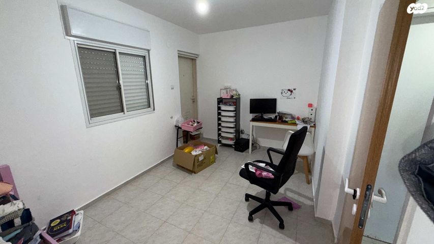 דירה, הנוריות, נשר