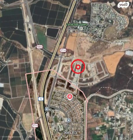 דירה, אלה, בת חפר, בת חפר