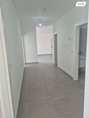 דירה, דרך ארץ, שאר העיר, חריש