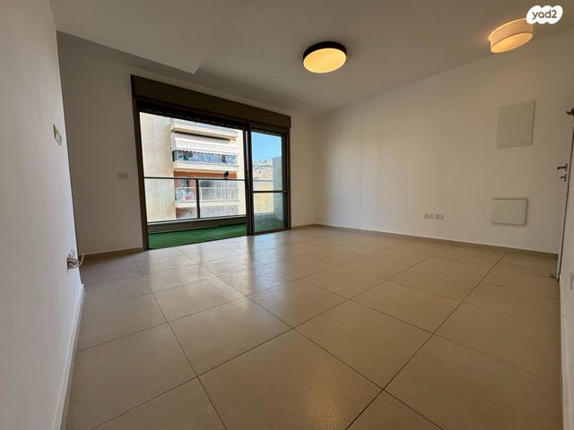 דירה, כנפי נשרים 18, רמת גן