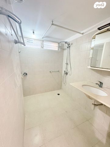 דירה, הירדן 83, נווה יהושע, ערמונים, רמת גן