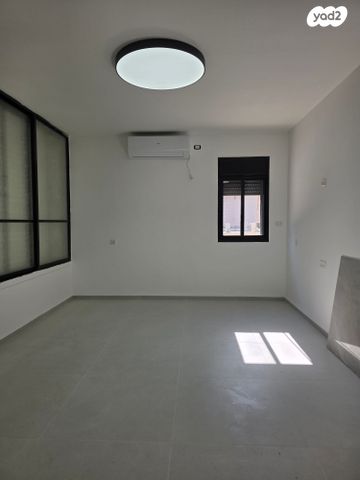 בית פרטי/ קוטג', מרכז העיר, סביניה, הוותיקה, קרית ביאליק