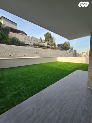 דירת גן, יצחק ארנסט נבנצל, מורדות ארנונה, ירושלים