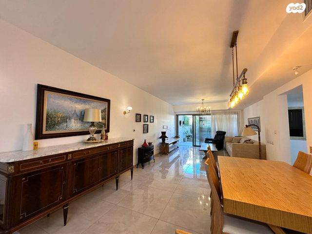 דירת גן, ארזה, מוצא עילית, מוצא עילית