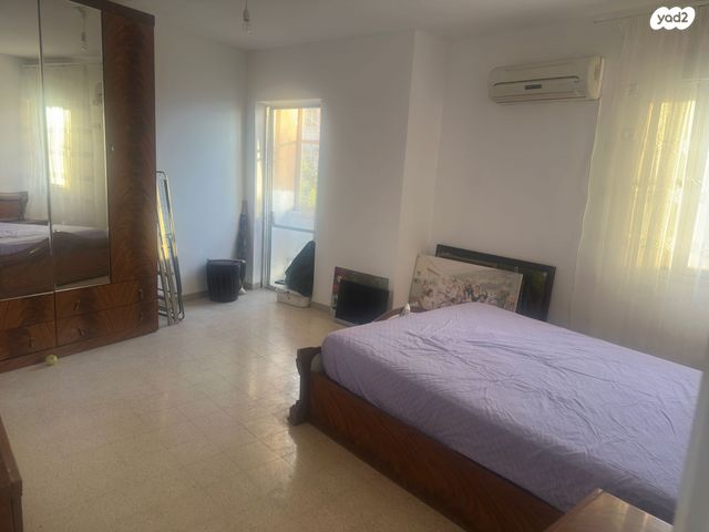 דירה, לוי אשכול, טבריה