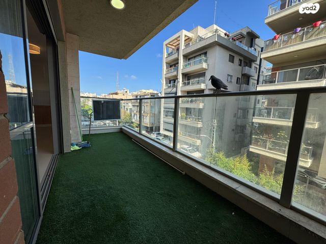 דירה, כנפי נשרים 18, רמת גן