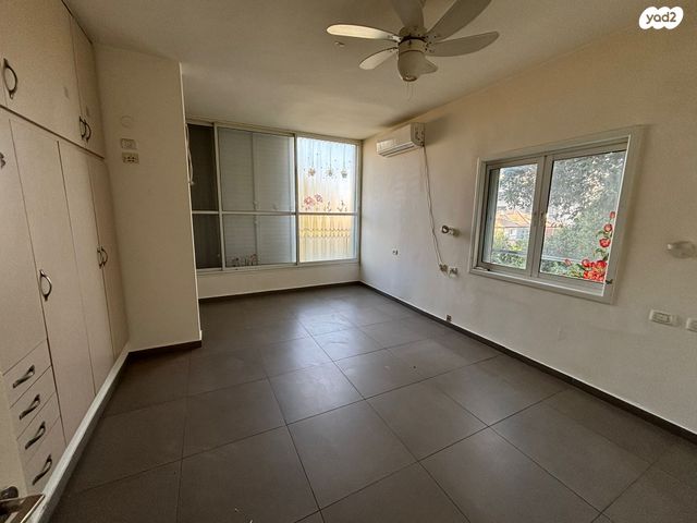 דירה, קריניצי, שכונת יהלום, מרכז העיר ב, רמת גן