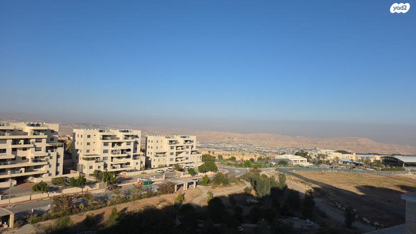 דירה, מעלה אדומים