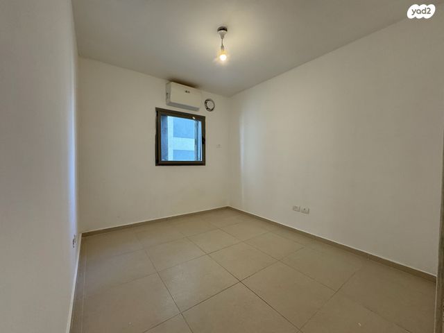 דירה, כנפי נשרים 18, רמת גן