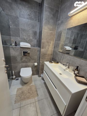 דירה, שדרות רחבעם זאבי, גבעת אולגה, חדרה