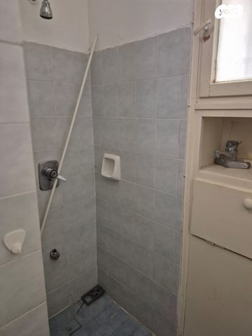 דירה, החייל האלמוני, אברמוביץ', ראשון לציון